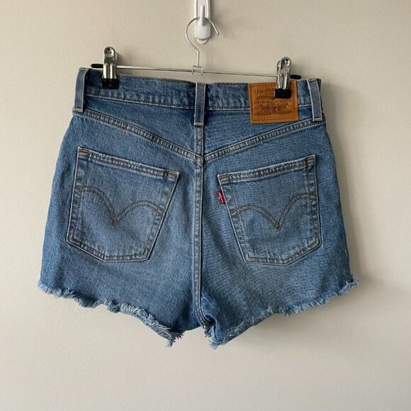 LEVI'S Ribcage Short Urban Oasis Mid-Rise Medium Wash Blue 26 - Picture 3 of 8